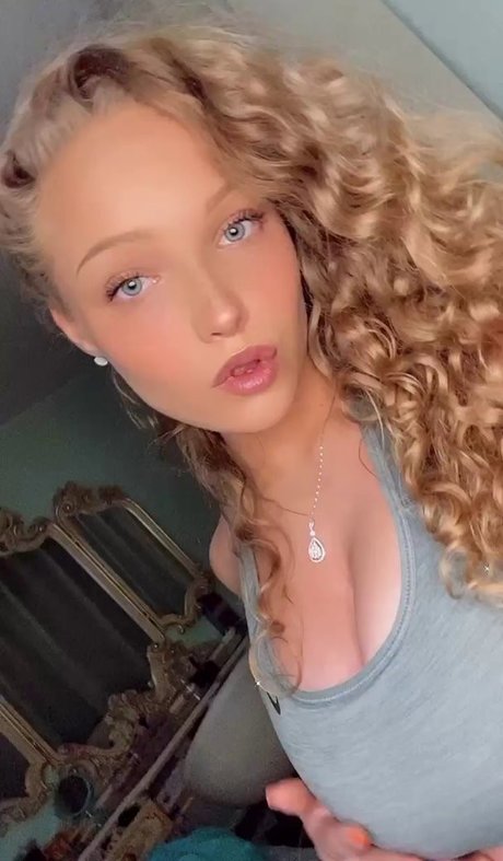 Evie And Ellie Erikson modelo erótico galerías