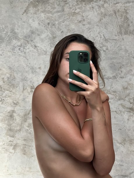 Yarden Lasry modèle pornographique img