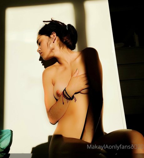 MakyMakys sexy star photo