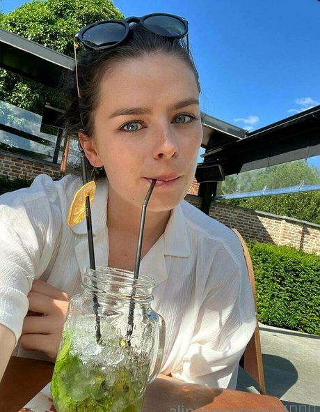 alinasweetness sex actress image