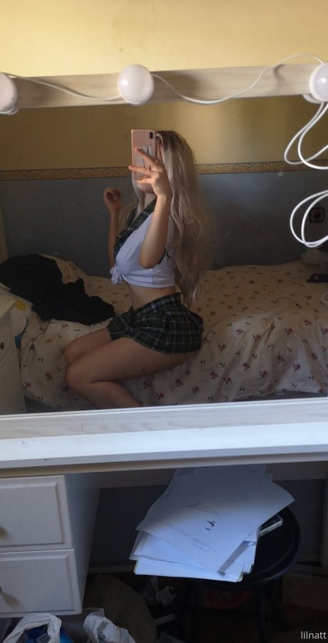 lilnatt estrella porno bonita galería