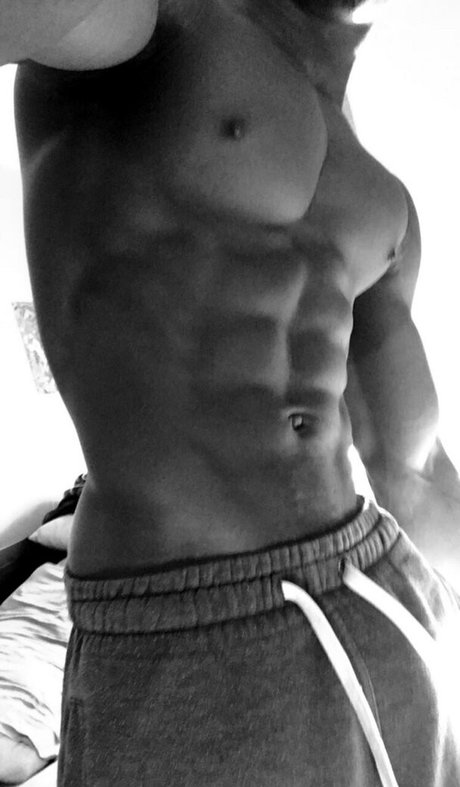 Bootysothick actrice libre image