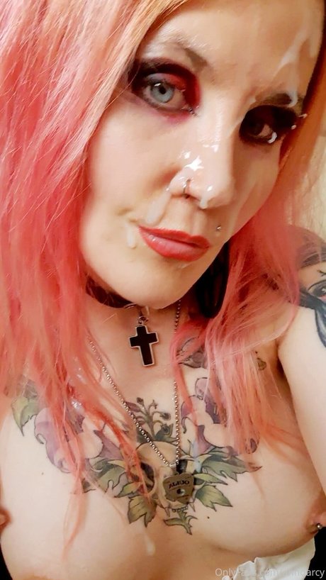 Ann Darcy modèle pornographique image