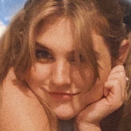 Julia Chapman high quality star photos