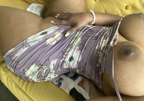 Raychiel estrella porno xxx galería