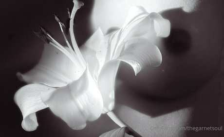 thegarnetsoul actrice sexy images