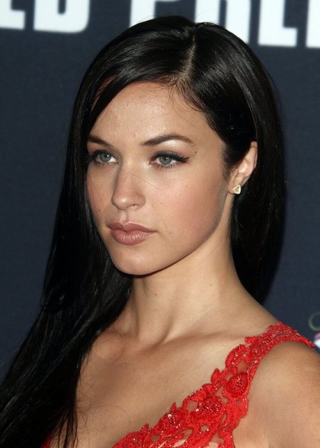 Alexis Merizalde Knapp modelo galería