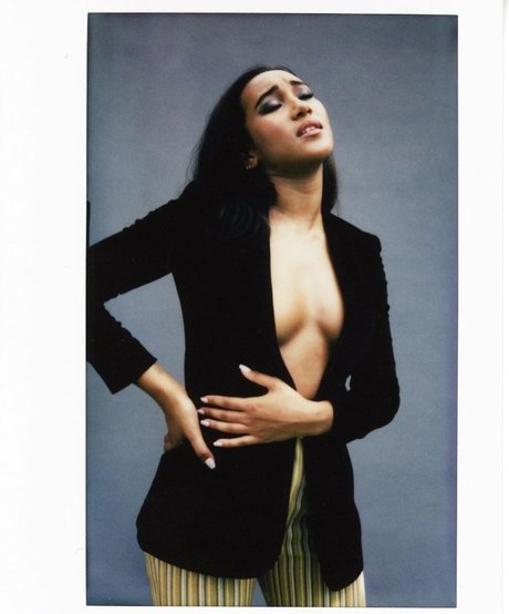 Sydney Park étoile érotique img