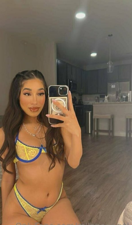 milanaangel estrella del arte galerías