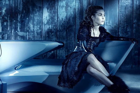 Noomi Rapace modèle chaud des photos