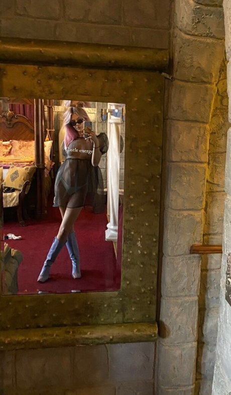 Lola Abbey estrella adulta archivo