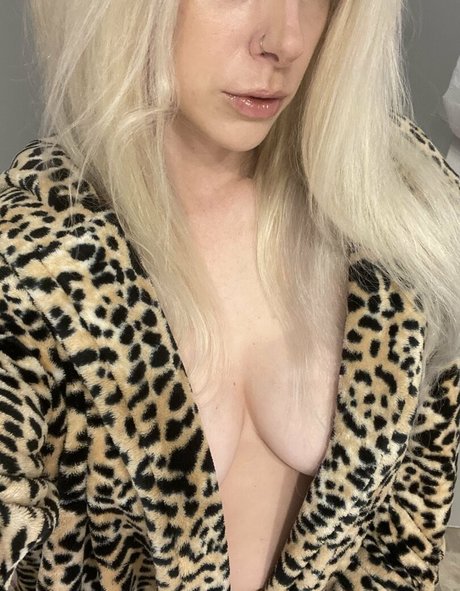 eva rocksttv modèle parfait galerie