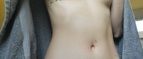 sobermood model art photos