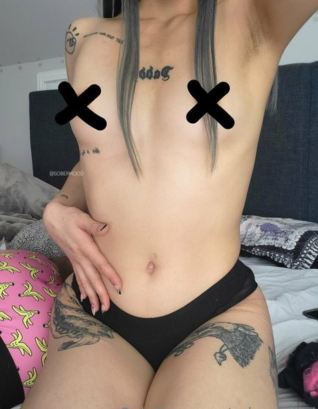 sobermood erotic model images