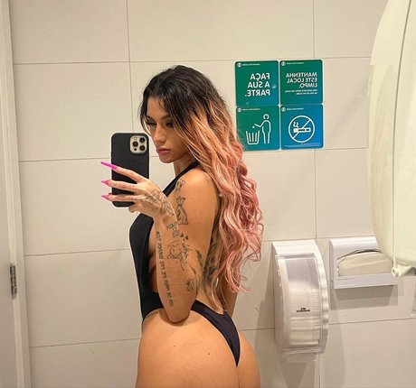 Azzy MC estrella agradable galerías