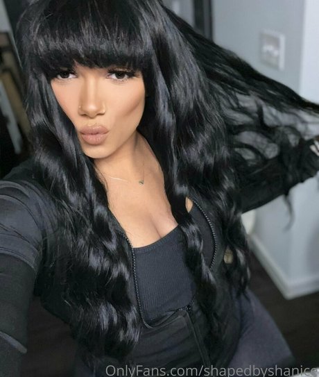 shapedbyshanice modelo exclusivo fotos