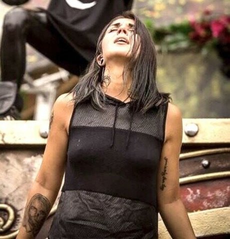 Krewella jolie star du porno des photos