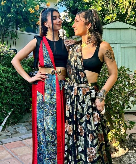 Krewella star du porno sympa image