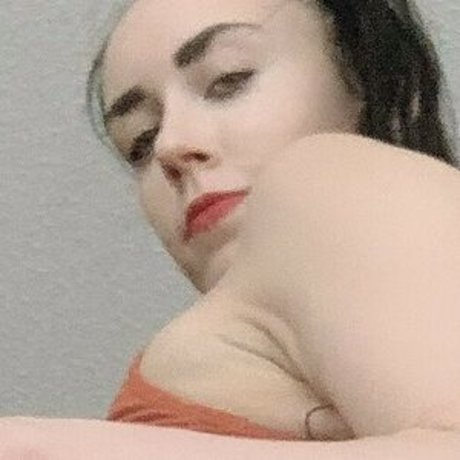 alannavcams actriz caliente galería