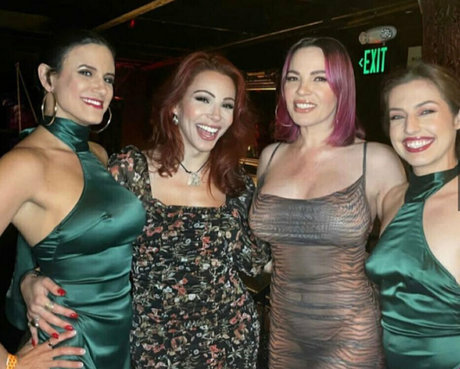 arieldemure estrella del sexo fotos