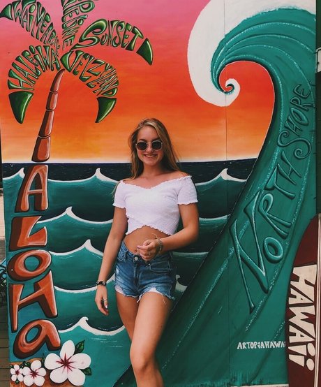 Keira Jackson star du porno en haute qualité photo