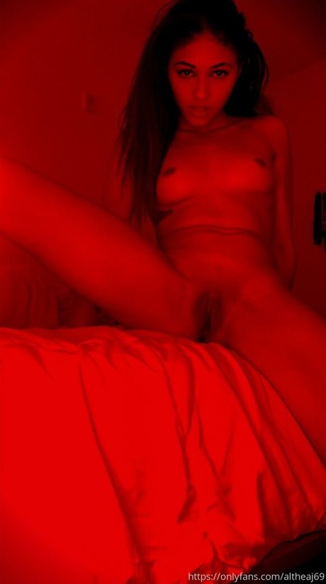 altheaj69 actriz de alta calidad imagen