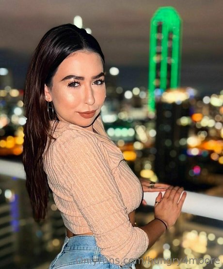 hungry4moore modèle gratuit img