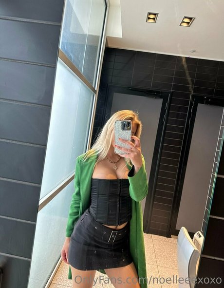 noelleeexoxo étoile sexy archive