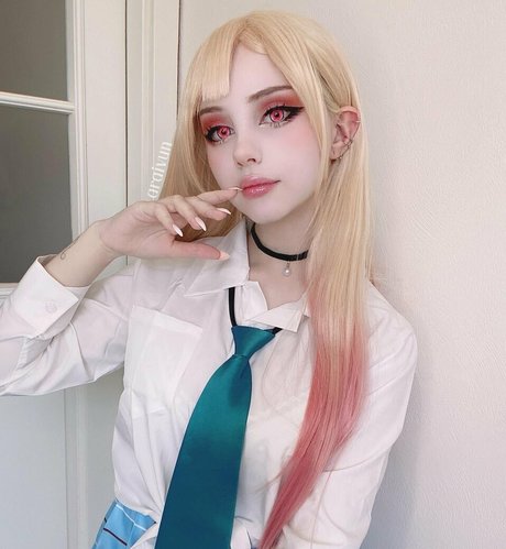 Araivun modèle de sexe des photos