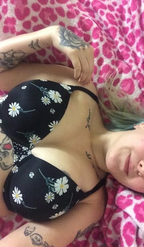 ddisgustingtxre pornographic model images