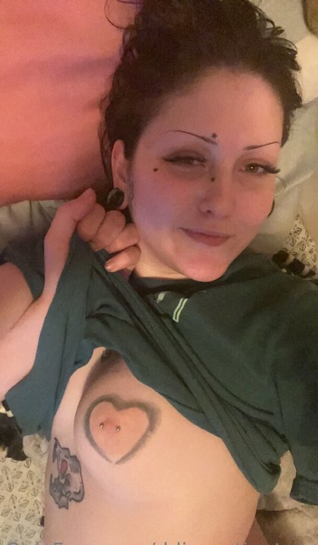 ddisgustingtxre modelo desnudos foto