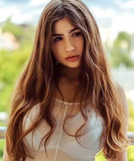 Xlovr estrella porno de arte galerías