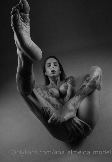 Ana Almeida desnudos de estrellas galería