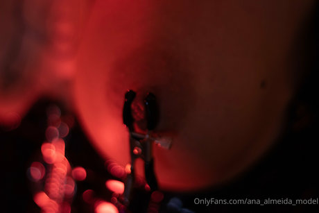 Ana Almeida star du porno chaud photo