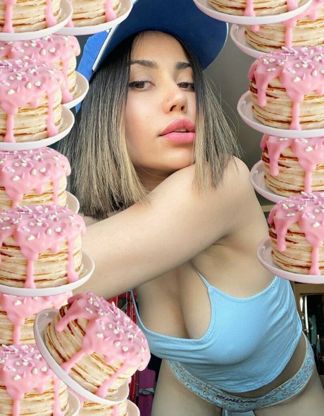 emelevskaya étoile nue galeries