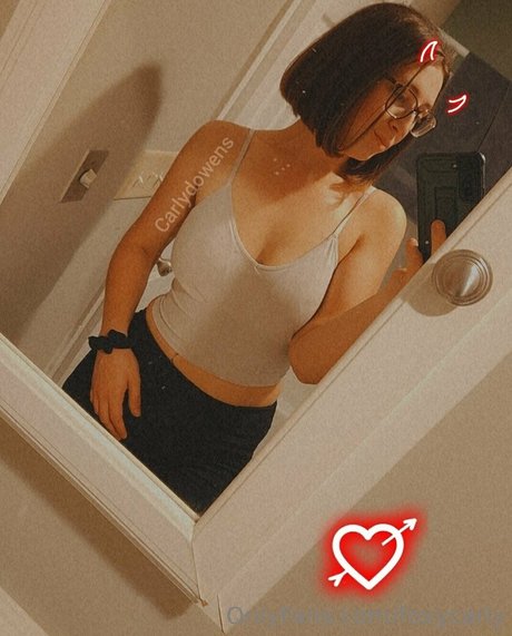 foxycarly modelo sexy imágenes