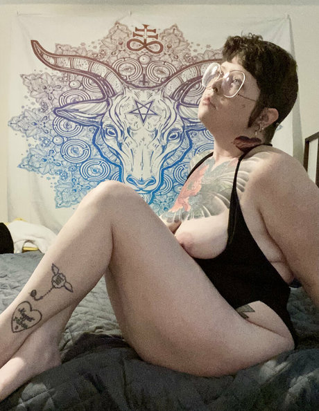 trashpanda4lyfeyo pornstar free archive