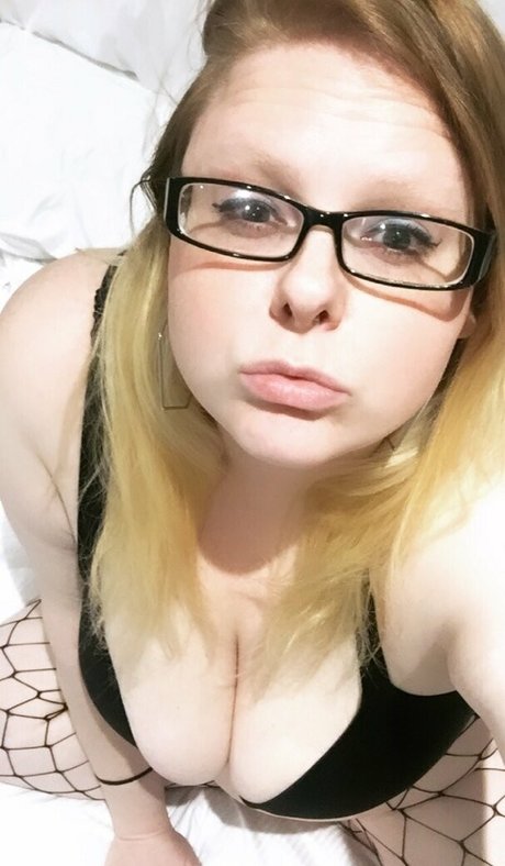 lucylucious01 actrice sexy des photos