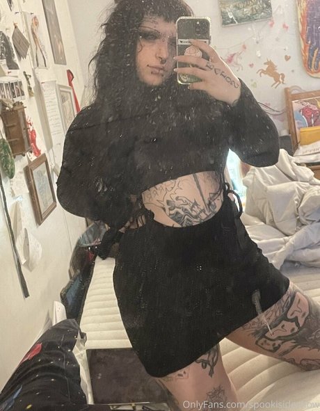 spookisideshow modelo de alta definición imágenes