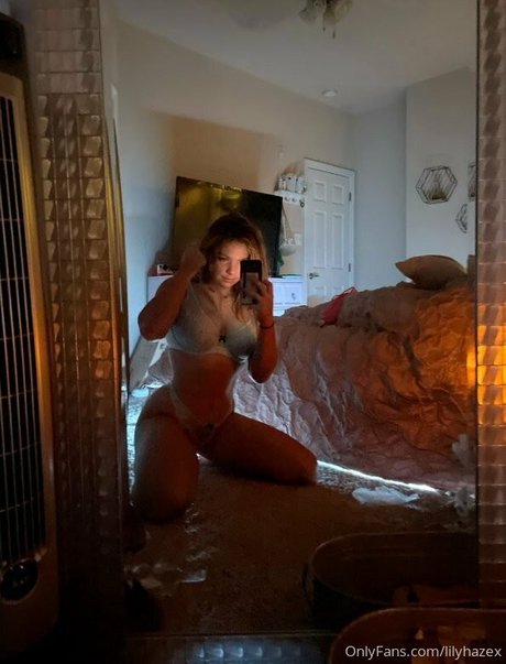 lilyhazex top pornstar pic