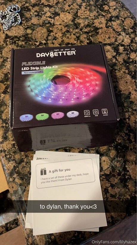 lilyhazex modelo desnuda galería