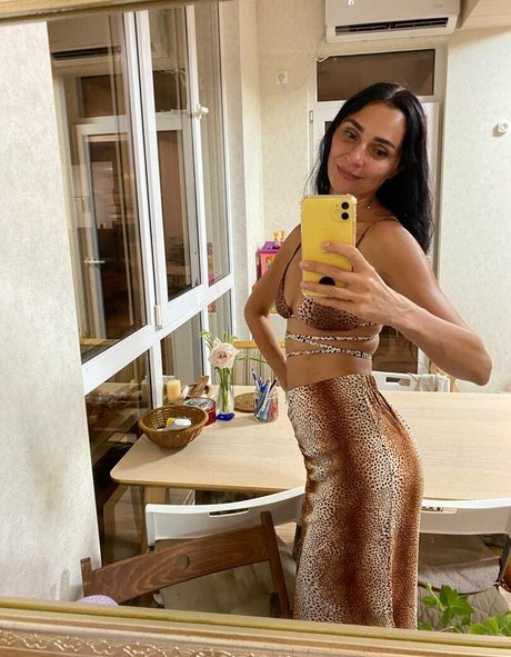 yladoyla actrice de nus photo