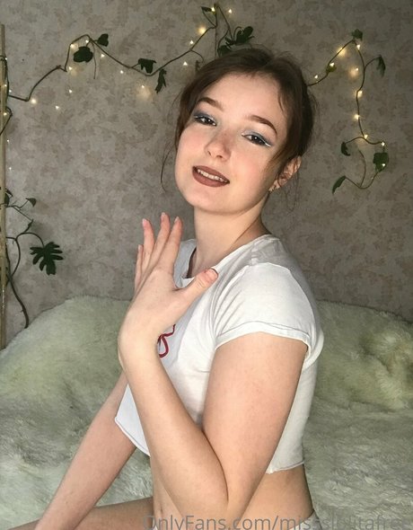 kathynude free beau modèle des photos