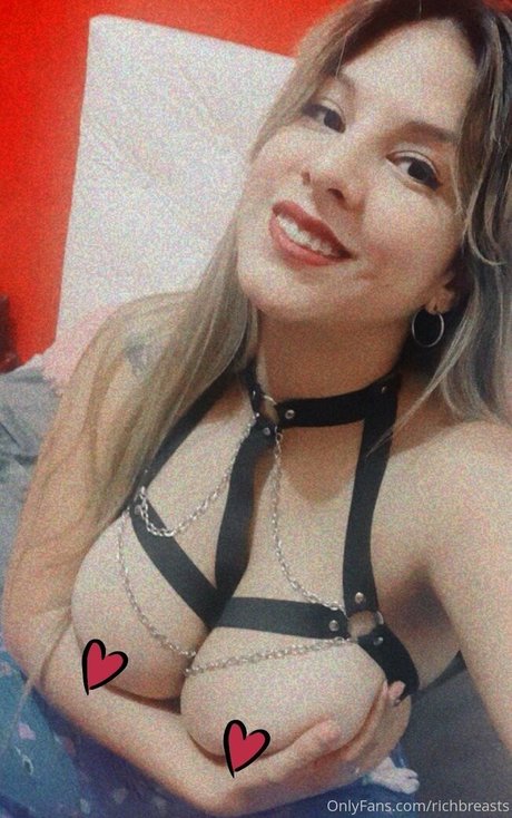richbreasts estrella de alta definición galerías