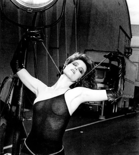 Sigourney Weaver naked pornstar photo