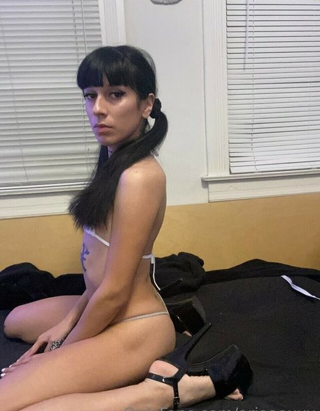 ariaaaxxx desnudos de modelos foto