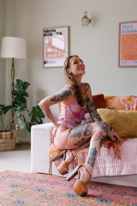 Pixie Fern xxx pornstar photos