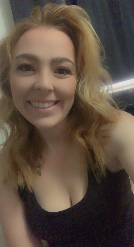 Onlyfans europeos adulto superior imagen