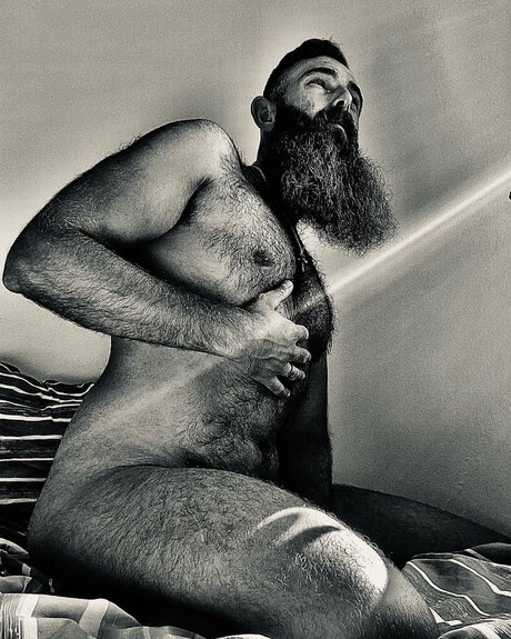 BeardedMan_ free pornstar images