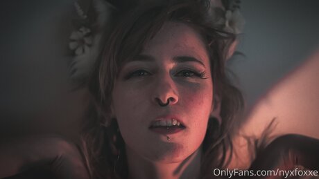 Nyx Foxxe modèle gratuit photos